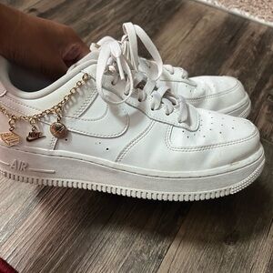 Nike Air Force 1 Low LX
White Pendant